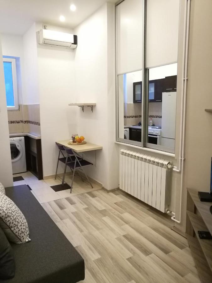 Apartment In The Heart Of 베오그라드 외부 사진