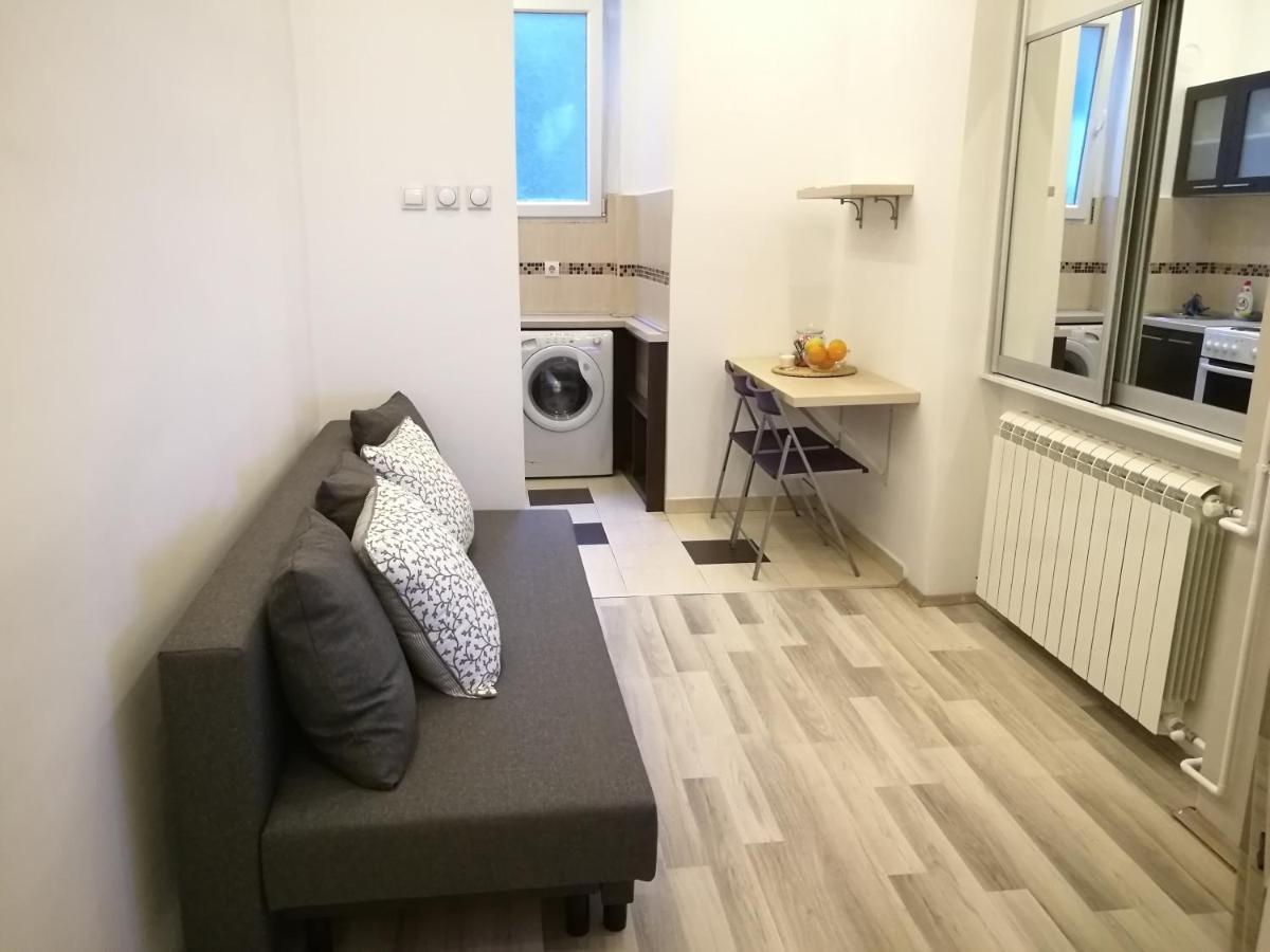 Apartment In The Heart Of 베오그라드 외부 사진